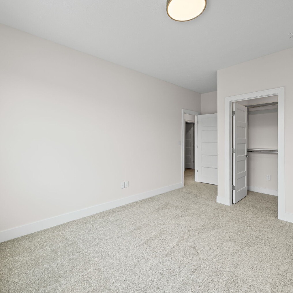 22 web or mls 136parkerwood 23